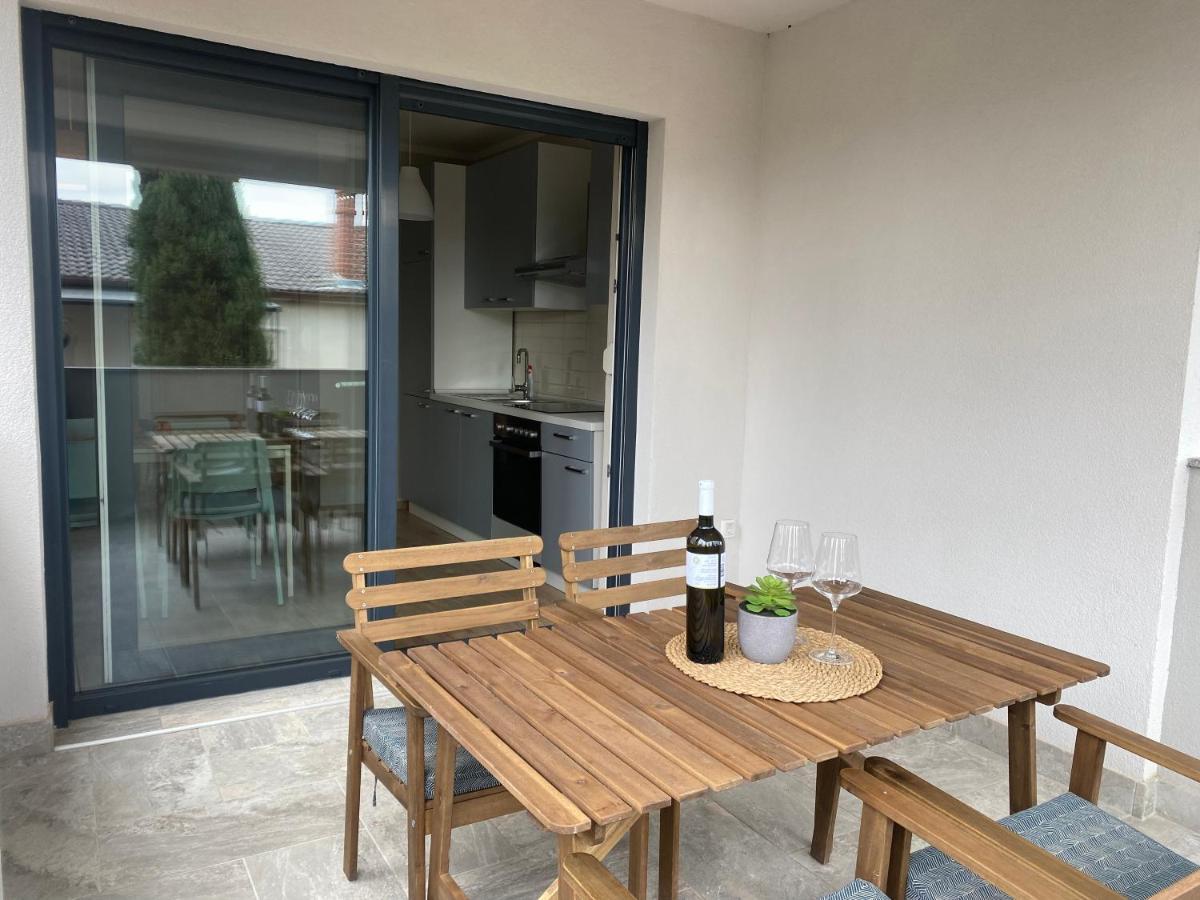 M Plus Residence Pinezići 외부 사진