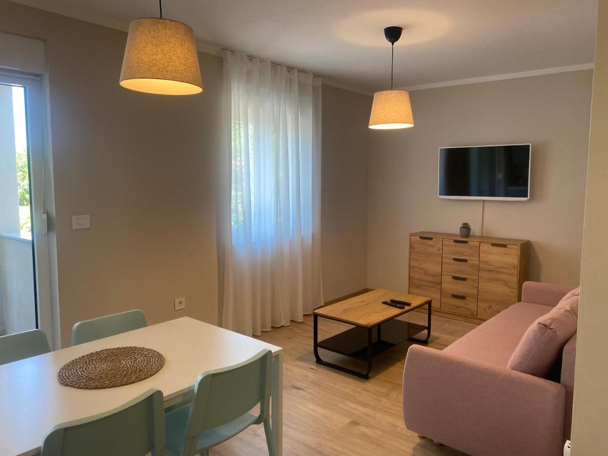M Plus Residence Pinezići 외부 사진