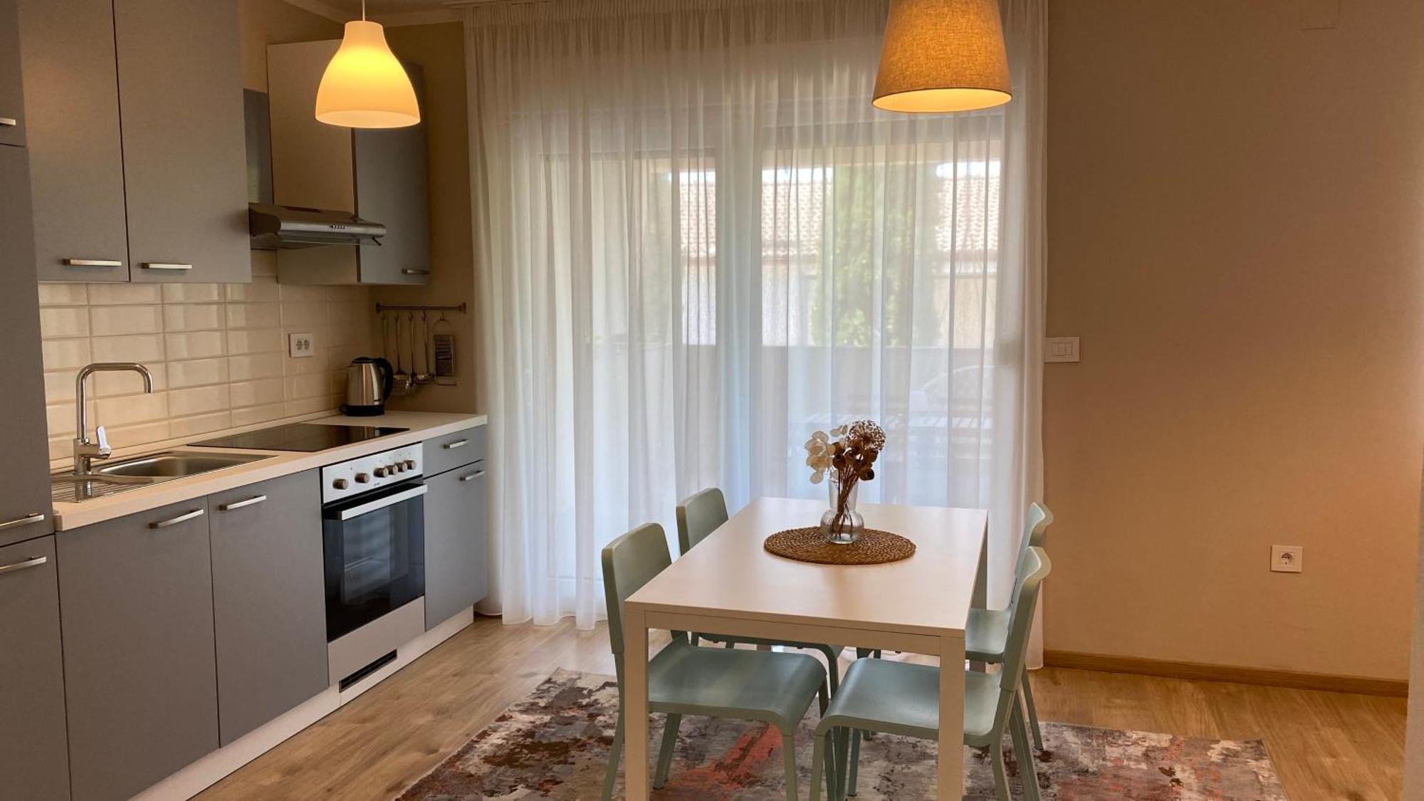 M Plus Residence Pinezići 외부 사진